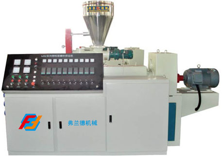 錐形雙螺旋桿塑料擠出機(jī)